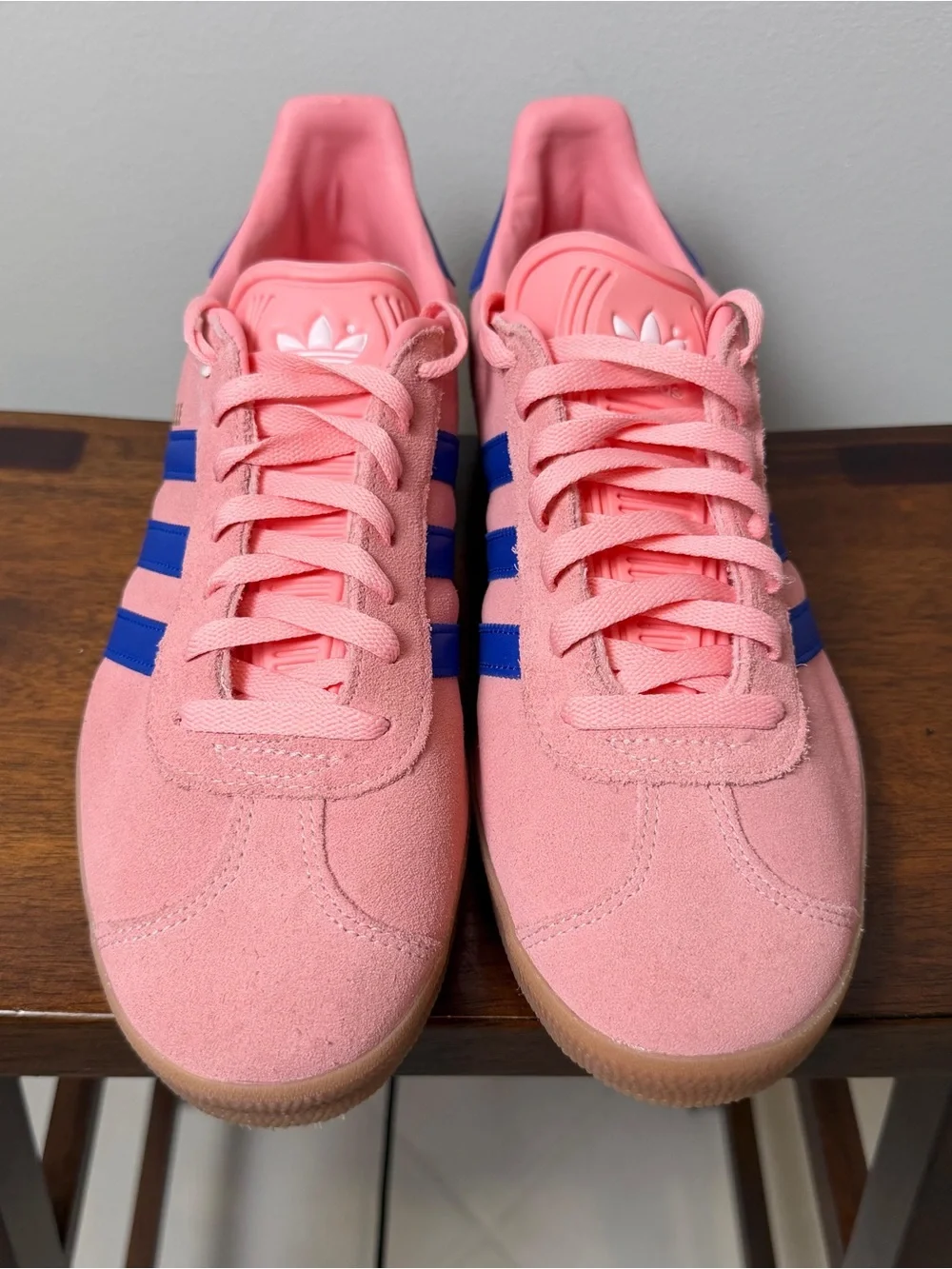 adidas Gazelle JI2077 Semi Pink Spark Lucid Blue Gum Men’s Size 10 New No Box